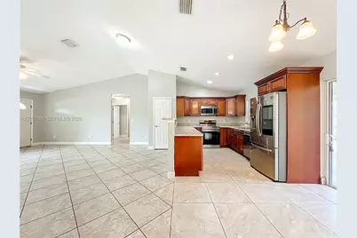 608 Masters Ave, Wildwood, FL 34785 - Photo 11