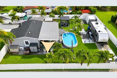 117 SW 6th St, Hallandale Beach, FL 33009 - Photo 3