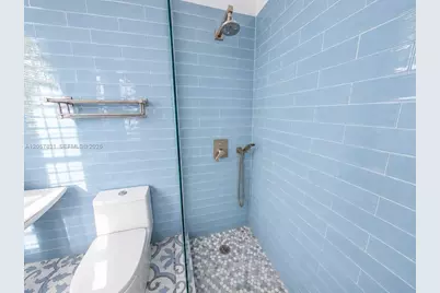 3025 Indian Creek Dr #316, Miami Beach, FL 33140 - Photo 9