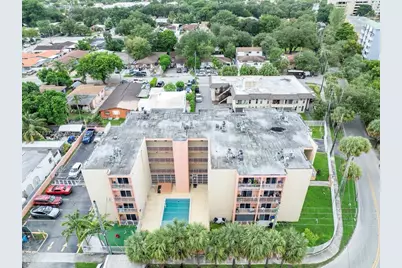 2400 NW 16th St Rd #407, Miami, FL 33125 - Photo 35