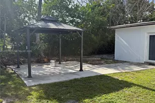 1816 NW 25th Terrace, Fort Lauderdale, FL 33311 - Photo 27