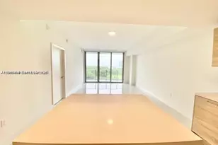 16385 Biscayne Blvd, North Miami Beach, FL 33160 - Photo 11
