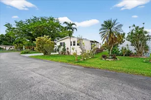 35250 SW 177th Ct, Homestead, FL 33034 - Photo 3