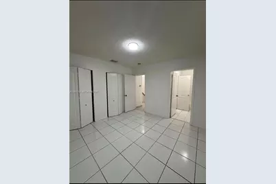 549 W 68th St #4, Hialeah, FL 33014 - Photo 9
