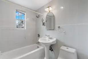 4445 N Michigan Ave, Miami Beach, FL 33140 - Photo 15
