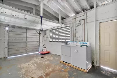 4445 N Michigan Ave, Miami Beach, FL 33140 - Photo 25