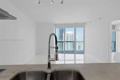 495 Brickell Ave #5007, Miami, FL 33131 - Photo 11