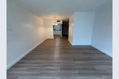 30 NW 87th Ave #C201, Miami, FL 33172 - Photo 5