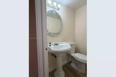 30 NW 87th Ave #C201, Miami, FL 33172 - Photo 7