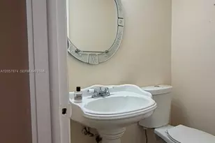 30 NW 87th Ave, Miami, FL 33172 - Photo 7
