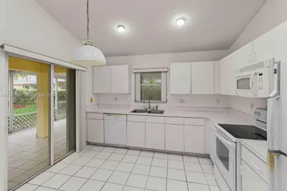 467 SE 20th Dr, Homestead, FL 33033 - Photo 7