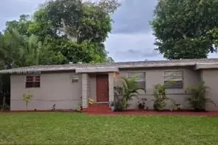 530 NE 130th St, Miami, FL 33316 - Photo 1