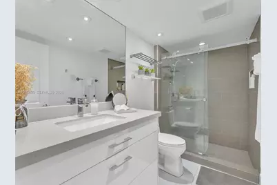 19707 Turnberry Way #21D, Aventura, FL 33180 - Photo 9