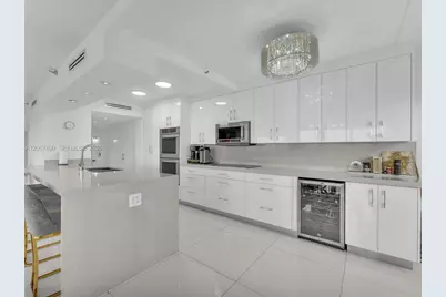 19707 Turnberry Way #21D, Aventura, FL 33180 - Photo 3