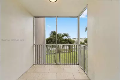 1690 NE 191st St #302-1, Miami, FL 33179 - Photo 25