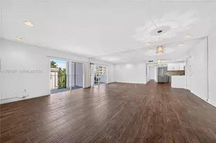 3642 NE 171 St, North Miami Beach, FL 33160 - Photo 9