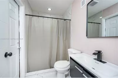 3000 NW 13th St, Miami, FL 33125 - Photo 29
