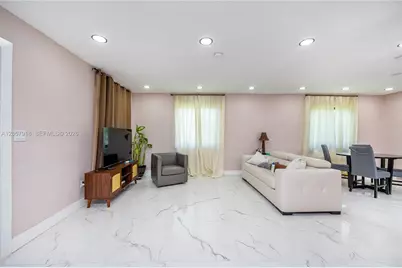 3000 NW 13th St, Miami, FL 33125 - Photo 9
