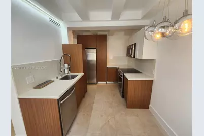 1390 Ocean Dr #402, Miami Beach, FL 33139 - Photo 13