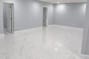 552 NE 161st St, Miami, FL 33162 - Photo 5