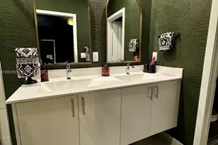 8316 NW 43rd St, Doral, FL 33166 - Photo 21