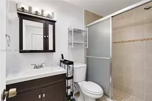 1501 NW 94th Ave, Pembroke Pines, FL 33024 - Photo 15