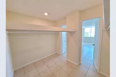 496 NW 165th St Rd #D-409, Miami, FL 33169 - Photo 11