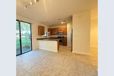 317 NE 194th Ln #317, Miami, FL 33179 - Photo 5