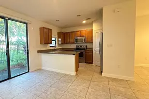 317 NE 194th Ln, Miami, FL 33179 - Photo 5