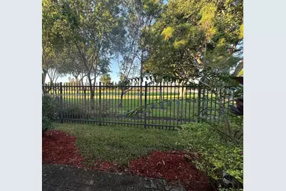 317 NE 194th Ln #317, Miami, FL 33179 - Photo 11