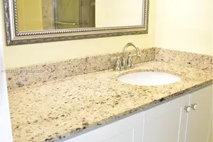 8901 Sunrise Lakes Blvd, Sunrise, FL 33322 - Photo 15