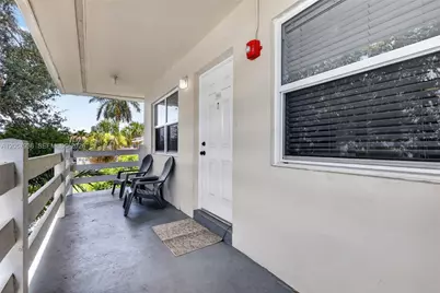 2100 Diana Dr #310, Hallandale Beach, FL 33009 - Photo 19
