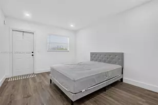 2100 Diana Dr, Hallandale Beach, FL 33009 - Photo 17