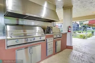 8900 Washington Blvd, Pembroke Pines, FL 33025 - Photo 5