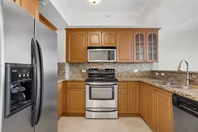 2301 SW 27th Ave #1102, Miami, FL 33145 - Photo 7