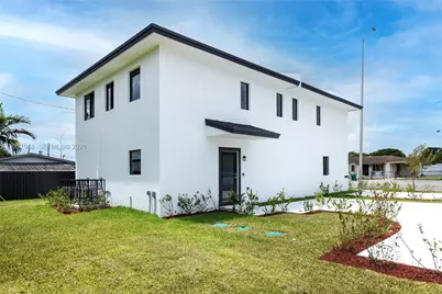 310 NW 6 St, Homestead, FL 33030 - Photo 1
