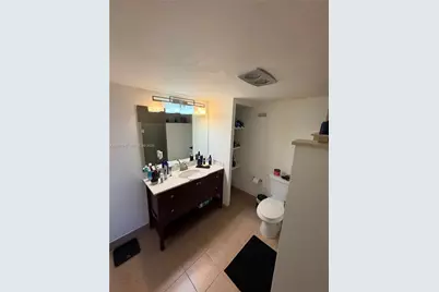 111 Golden Isles Dr #F10, Hallandale Beach, FL 33009 - Photo 23