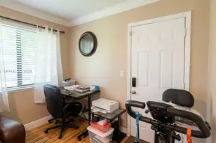 2200 Alcazar Dr, Miramar, FL 33023 - Photo 9