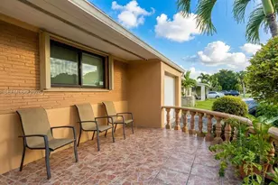 2200 Alcazar Dr, Miramar, FL 33023 - Photo 3