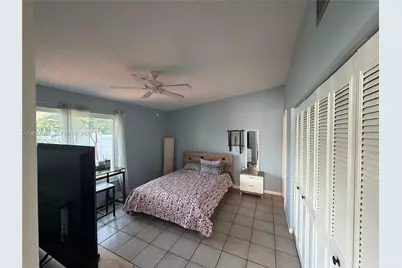 360 B N Lakewood Cir E, Margate, FL 33063 - Photo 13