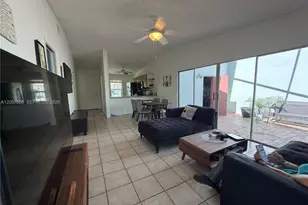 360 B N Lakewood Cir E, Margate, FL 33063 - Photo 5