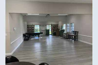 360 B N Lakewood Cir E, Margate, FL 33063 - Photo 9
