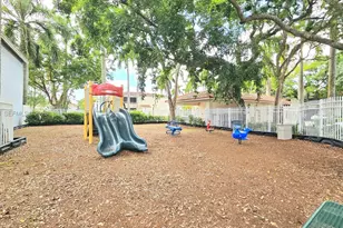 9850 NW 3rd Ct, Plantation, FL 33324 - Photo 23