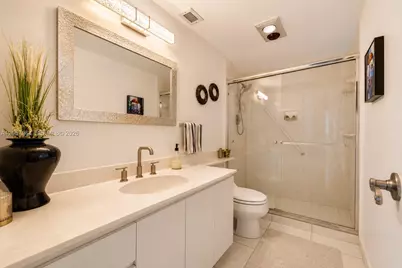 300 Bayview Dr #807, Sunny Isles Beach, FL 33160 - Photo 19