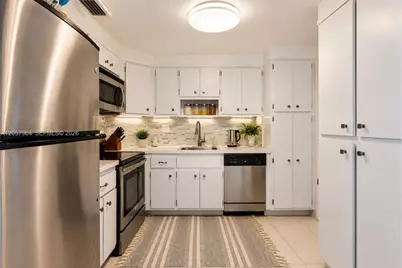 300 Bayview Dr #807, Sunny Isles Beach, FL 33160 - Photo 21