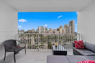 300 Bayview Dr, Sunny Isles Beach, FL 33160 - Photo 29