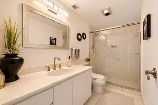 300 Bayview Dr, Sunny Isles Beach, FL 33160 - Photo 19