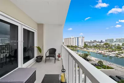 300 Bayview Dr #807, Sunny Isles Beach, FL 33160 - Photo 29