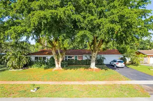 740 Ridgewood Ln, Plantation, FL 33317 - Photo 25