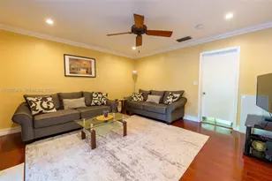740 Ridgewood Ln, Plantation, FL 33317 - Photo 11